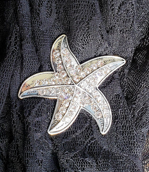 Magnetic Brooch-Sparkle Starfish-Sleeves 2 Go